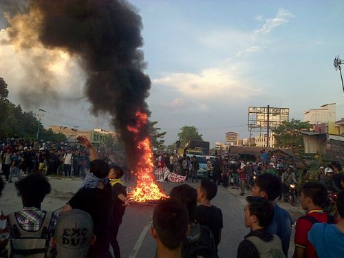 Demo di UIN SUSKA ricuh, masalah uang praktikum yg tidak jelas