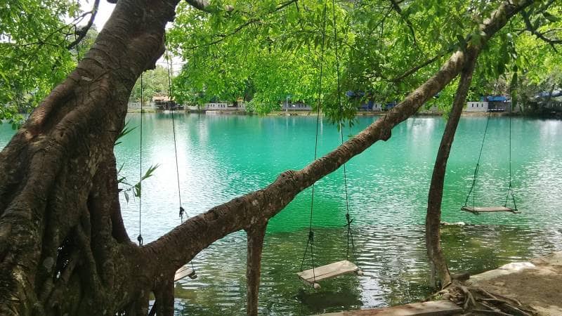 Menikmati Keindahan Bercampur Misteri Di Danau Linting