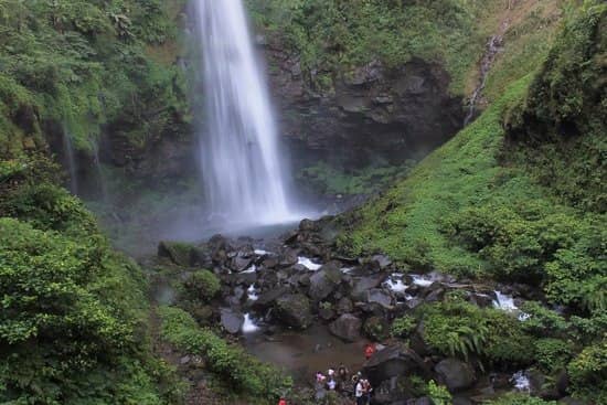 &#91;CoC Regional: Lokasi Wisata&#93; Curug Cipendok, Kalo ke Purwokerto Wajib Kesini!