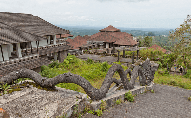 10 TEMPAT PALING ANGKER DI BALI DAN SEJARAHNYA