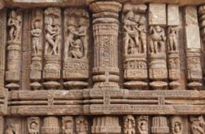 Tak hanya memiliki sejarahnya,10 Candi di India ini menampilankan relief unik erotis