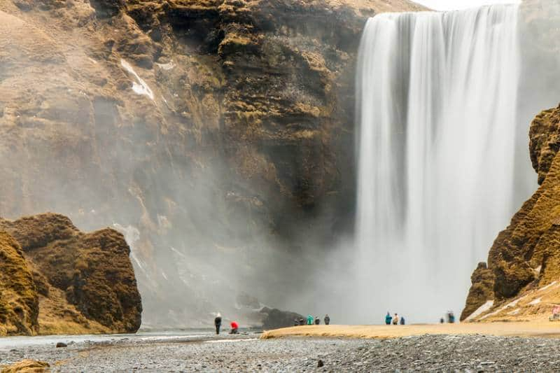 11 TEMPAT WISATA DI ISLANDIA, YAKIN NGGAK PINGIN KESANA?