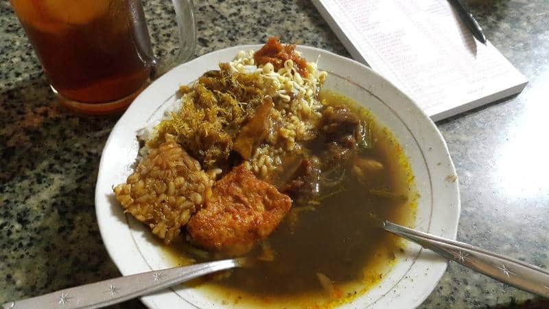 10 Rekomendasi Rawon Enak di Jawa Timur