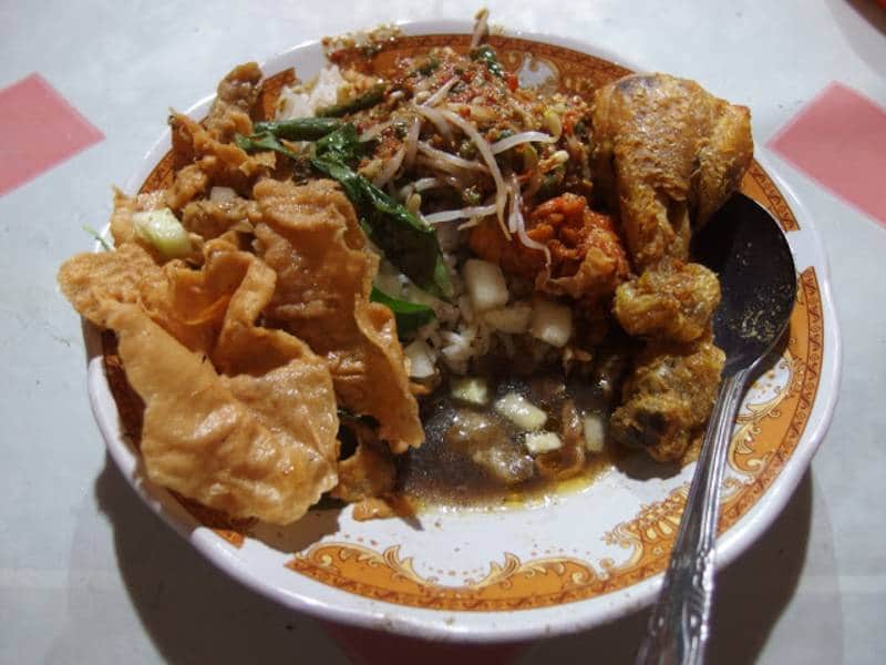 10 Rekomendasi Rawon Enak di Jawa Timur