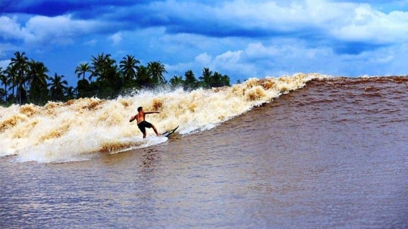 10 DESTINASI WISATA SUSUR SUNGAI TERBAIK DI INDONESIA