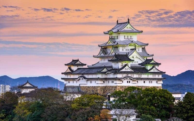 10 ISTANA TERKENAL DAN MENJADI TEMPAT WISATA DI JEPANG