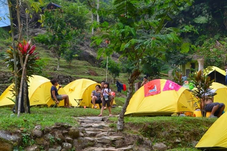 10 TEMPAT KEMPING DI SUKABUMI NYAMAN BERSANTAI BERSAMA KELUARGA JUGA TEMAN