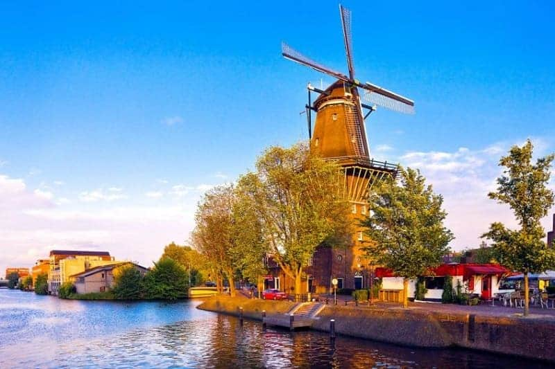 JALAN JALAN KE BELANDA? NIH 10 WISATA DI AMSTERDAM