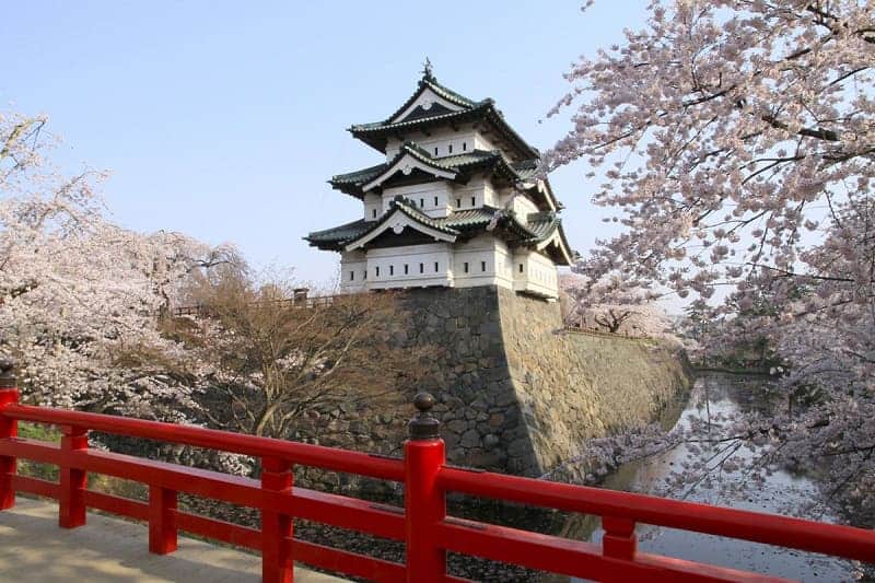10 ISTANA TERKENAL DAN MENJADI TEMPAT WISATA DI JEPANG
