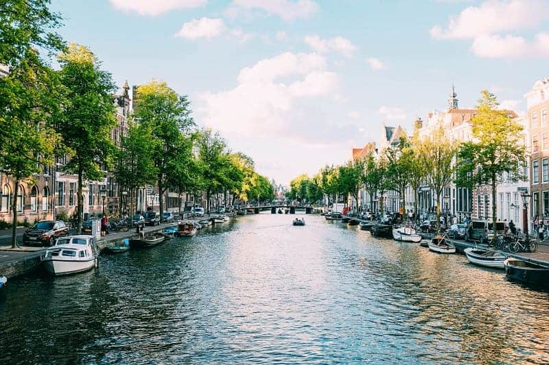 JALAN JALAN KE BELANDA? NIH 10 WISATA DI AMSTERDAM