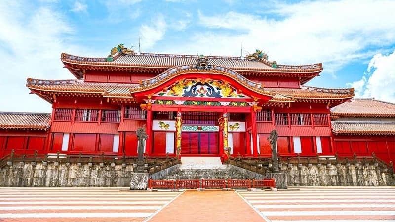 10 ISTANA TERKENAL DAN MENJADI TEMPAT WISATA DI JEPANG