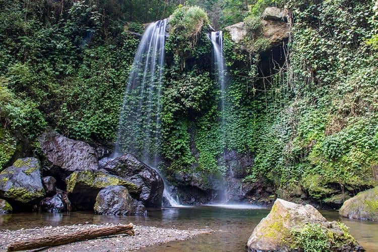 10 WISATA ALAM DI MAGELANG KEINDAHANNYA BIKIN NGGAK MAU PULANG