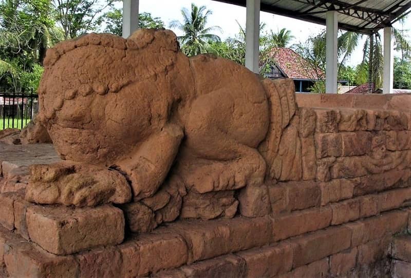 Telisik Sejarah Di 10 Candi Terkenal di Sumatera