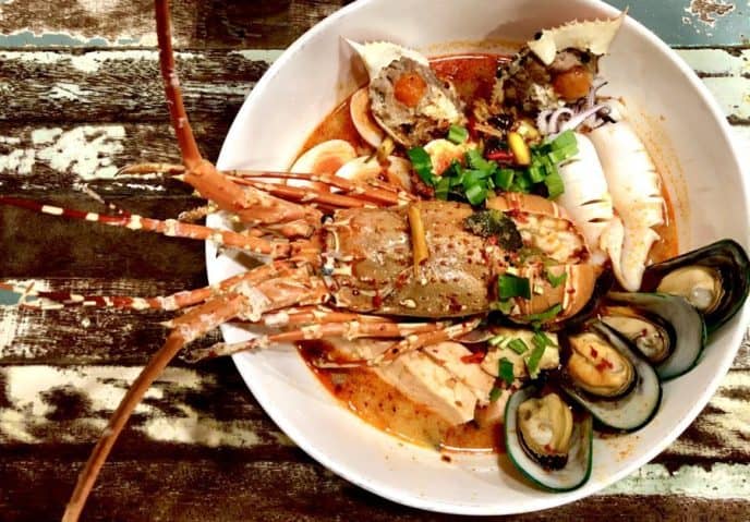 10 TEMPAT MAKAN LEGENDARIS DI THAILAND RASANYA MENGGETARKAN LIDAH