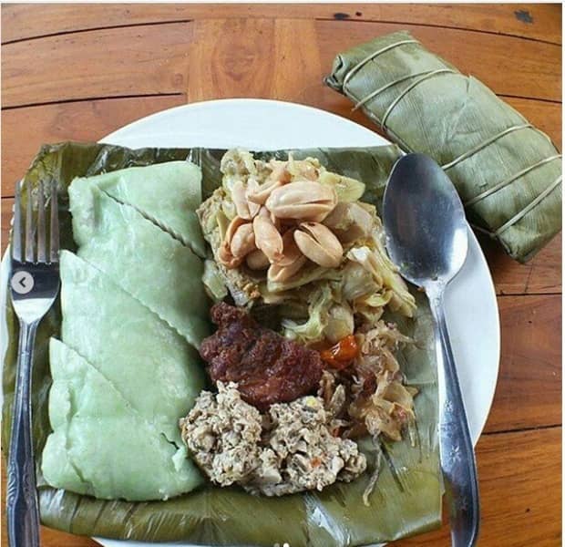 8 MAKANAN KHAS BALI YANG DISAJIKAN SAAT PERAYAAN HARI RAYA NYEPI