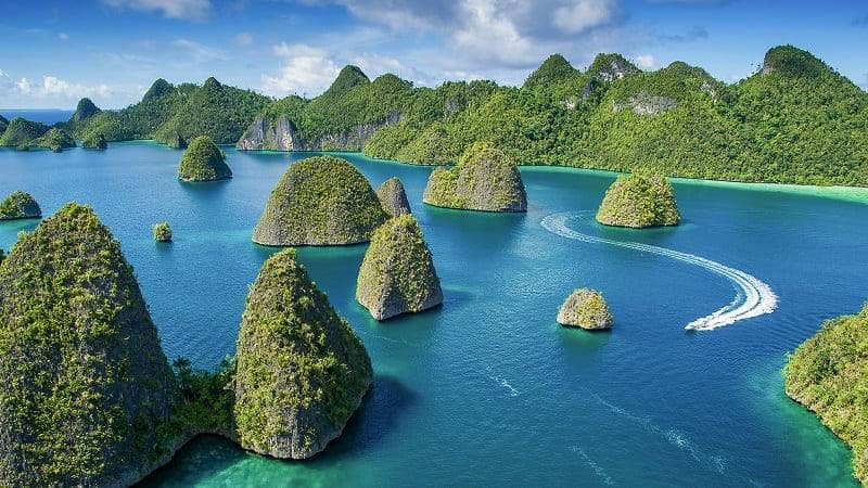 10 DESTINASI SAILING TERBAIK DI INDONESIA, KEREN ABIS!