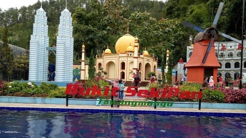 10 WISATA ALAM DI SOLO, AIR TERJUN HINGGA HUTAN INSTAGENIC