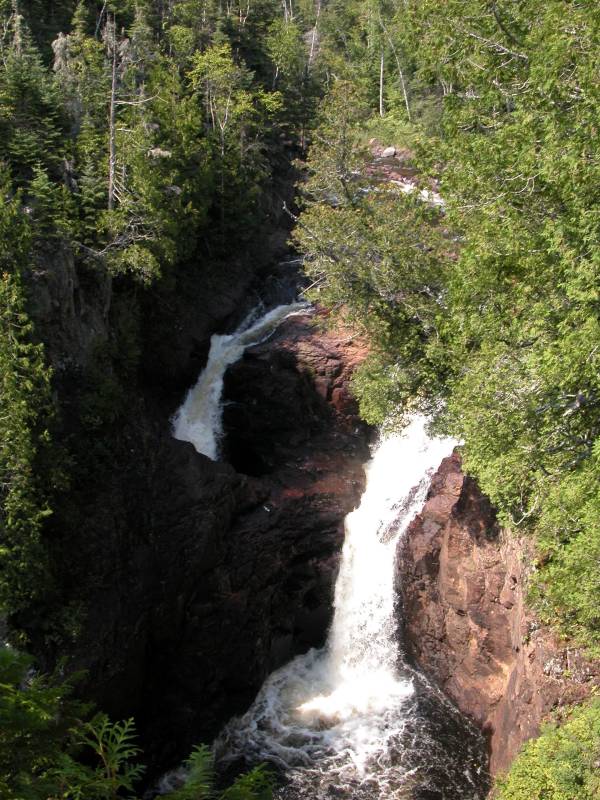 &quot;Devil Kettle&quot; air terjun ke alam lain &#91;SEREM&#93;