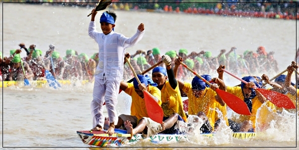 festival Pacu jalur, tradisi masyarakat kuansing sejak ratusan tahun lalu