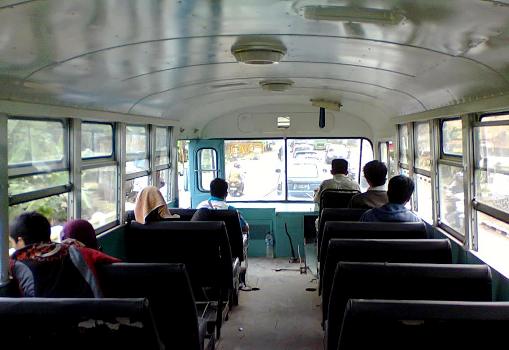 Foto Bus Jadul di Indonesia