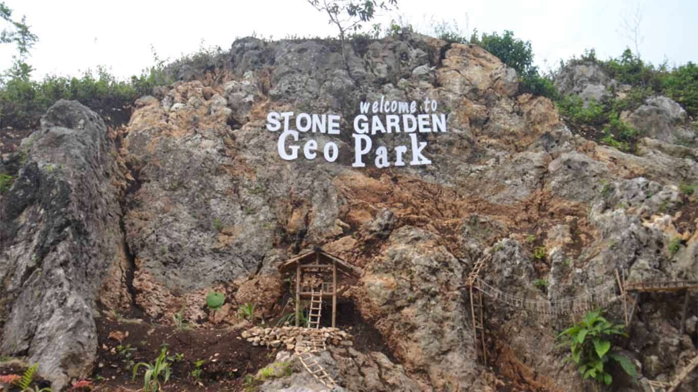 Stone Garden (Bukan Isi Kepalaku)