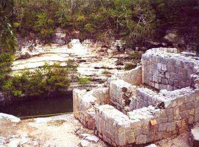 &quot;Cenote / Chen ku&quot; Sumur penyembahan suku Maya &#91;SEREM&#93;