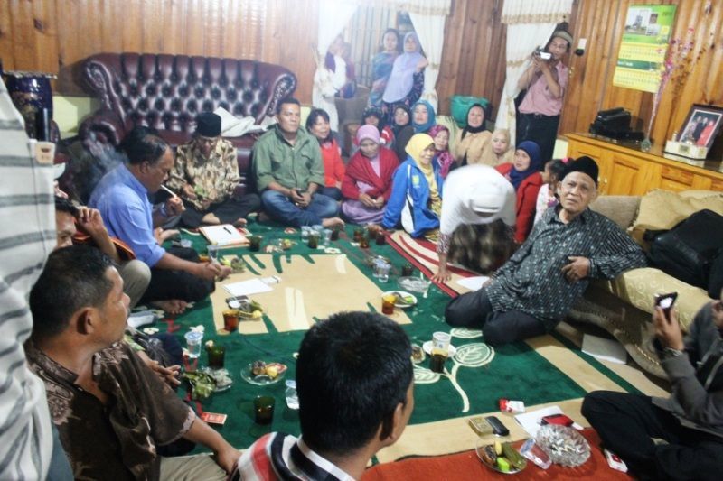 Kunci Penting Menyelesaikan Konflik Keluarga
