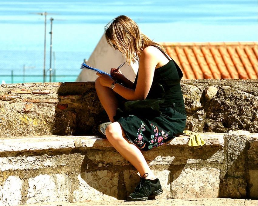 Sering Malu Sama Orang Lain? Yuk Ikuti Tips Ini Biar Kamu Nggak Lagi Jadi Pemalu