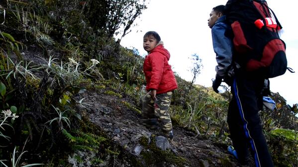 Bocah Traveling Yang membuat Kita "Malu"