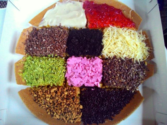 10 Martabak Manis Paling Enak di Bandung