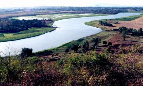 5 Sungai Unik di Dunia, Ada yang Warna-warni Gan!