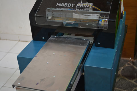 Printer DTG...Solusi sablon satuan untuk Full Colour di kaos, kayu, kain satin, dll