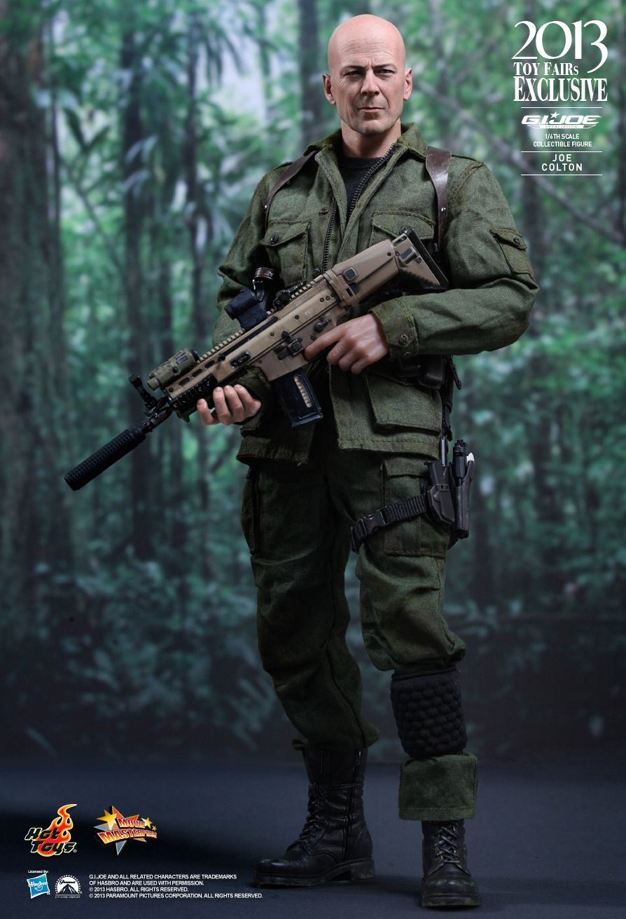 HOT TOYS...... Mainan Action Figure Yang Menyerupai Bentuk Aslinya