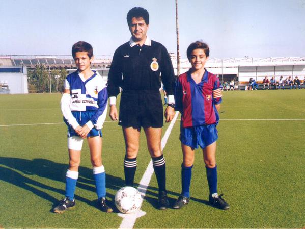 Xavi Hernandez: Maestro, Sistem dan Legenda Bacelona.