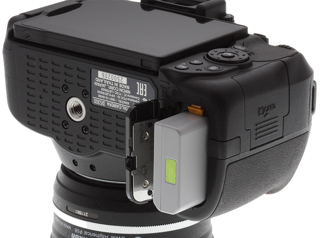 Nikon D5300 Kit 18-55 mm: Kamera DSLR TERBAIK buat pemula dan amatiran