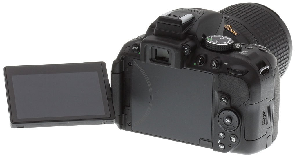 Nikon D5300 Kit 18-55 mm: Kamera DSLR TERBAIK buat pemula dan amatiran
