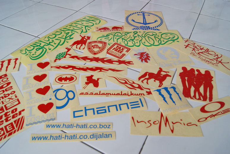 Branding Mobil, cutting sticker, neon box, sticker sandblast
