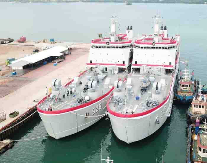 &#91;UPDATE&#93; KRI Teluk Weda 526 &amp; KRI Teluk Wondama 527 | Inilah Kapal LST Terbaru TNI AL