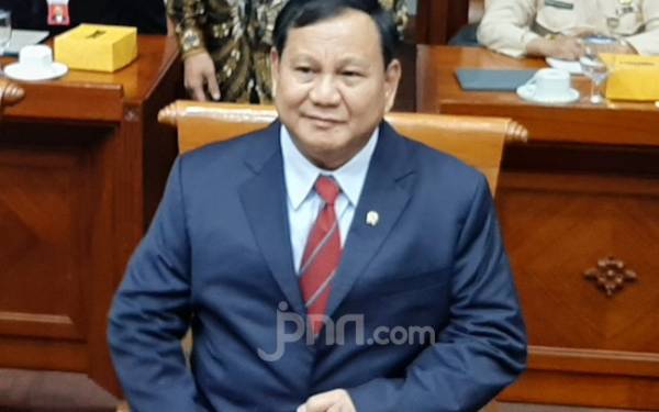 Kalau Begitu Pantas Menhan Prabowo Subianto Tersenyum Lebar