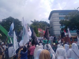 Kota Medan Diramaikan 2 Aksi Unjuk Rasa Lokasi di Lapangan Merdeka&amp;Kantor DPRD Sumut