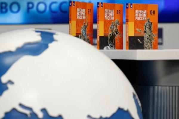 Terbitkan Buku Sejarah Baru, Rusia Sebut Perang Ukraina seperti Melawan Nazi