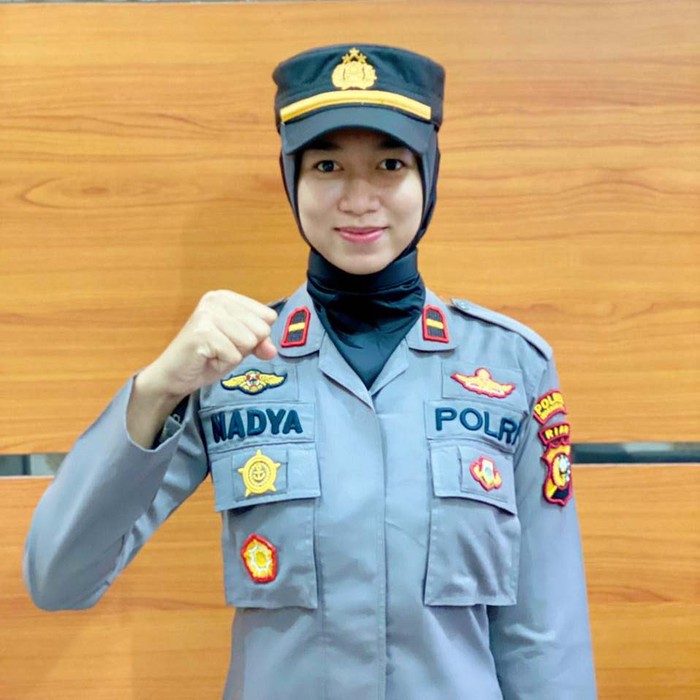 Polwan Cantik Ini Jadi Kapolsek Termuda di Indonesia pada Usia 23 Tahun