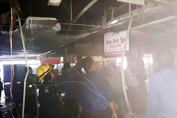 Kebakaran di Pasar Petisah Medan, 5 Unit Mobil Damkar Dikerahkan
