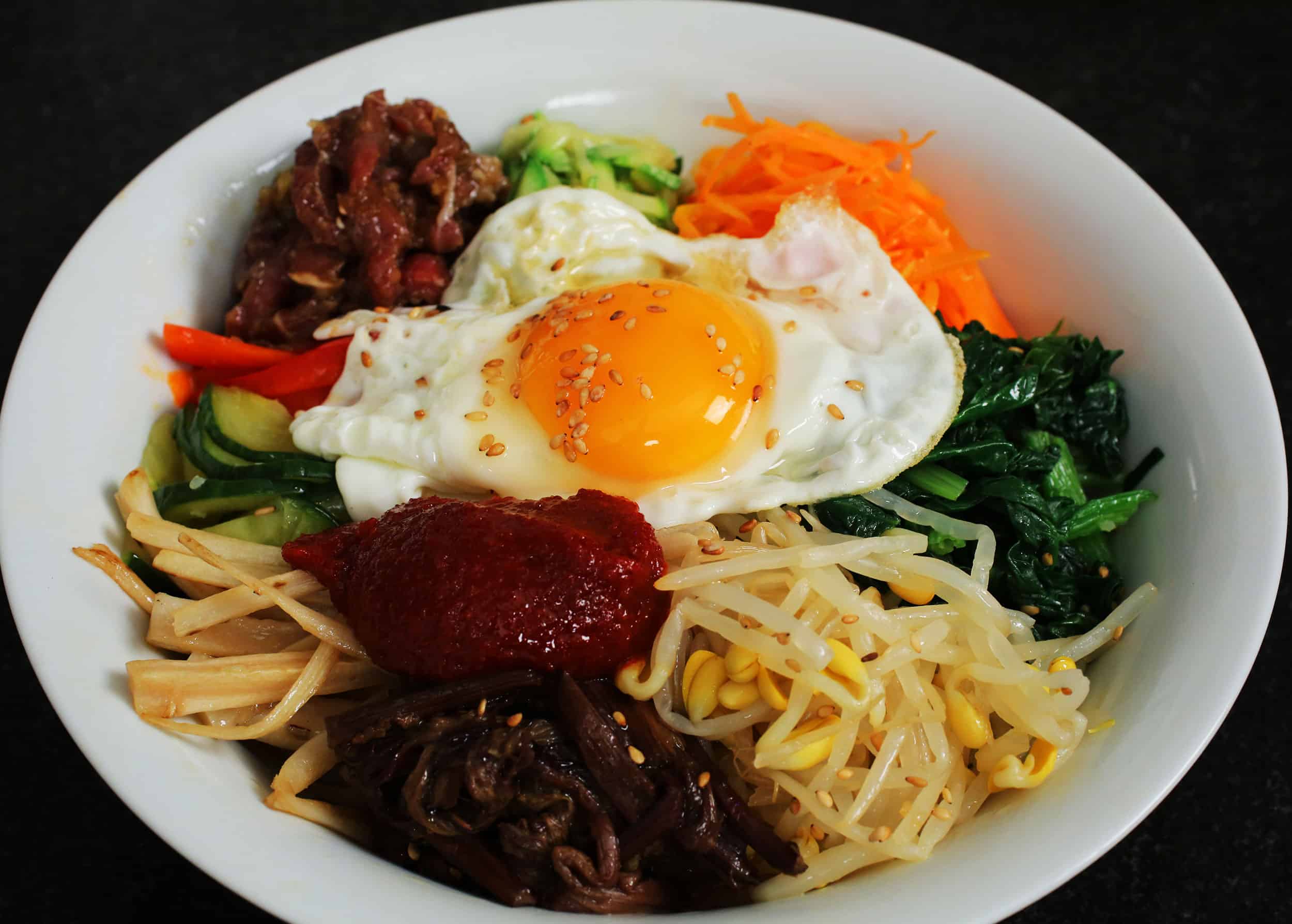 8 Makanan Korea yang Bisa Kalian Buat di Rumah