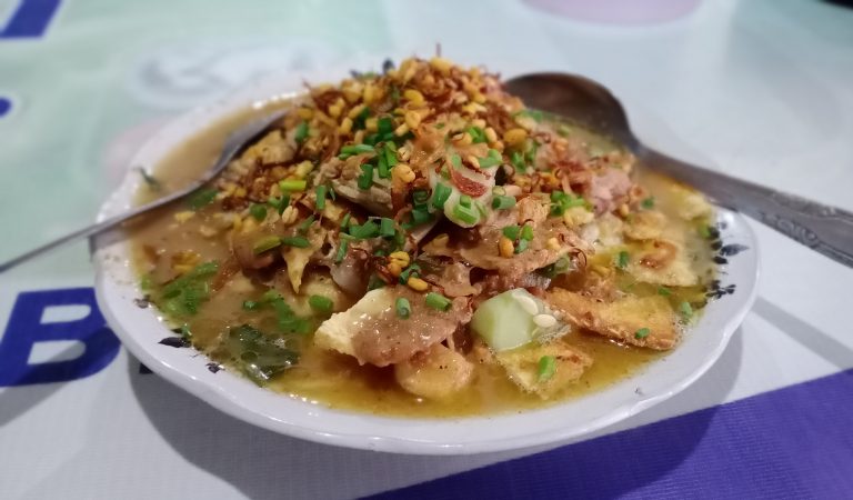 Rujak Selingkuh, Kuliner Unik Khas Sumenep yang Wajib Anda Coba!