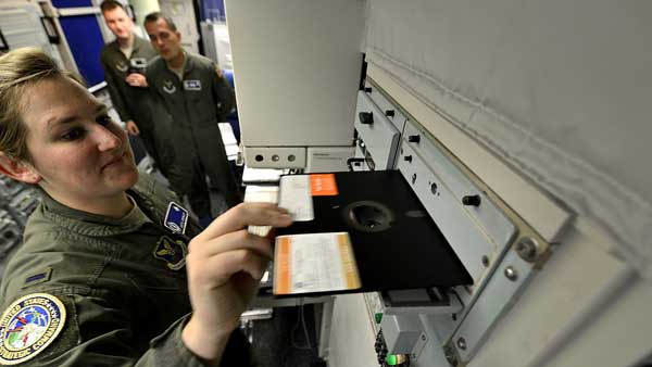 Floppy Disk Masih Digunakan Pada Kapal Selam Nuklir