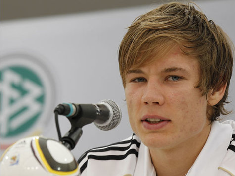 Bintang Sepakbola Dengan Bekas Luka Mengerikan