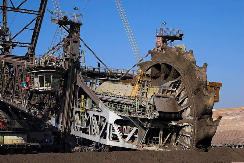 Ternyata Kendaraan Darat Terbesar Di Dunia Adalah Bagger 288