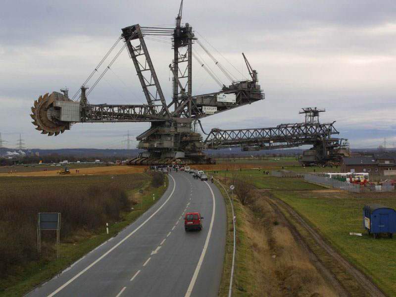 Ternyata Kendaraan Darat Terbesar Di Dunia Adalah Bagger 288