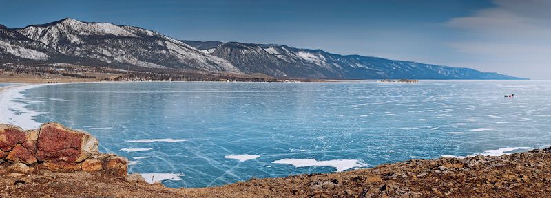 Pesona Keindahan Danau Baikal di Musim Dingin